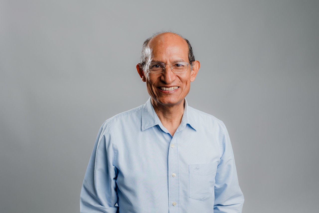Alvaro Hernández Flores